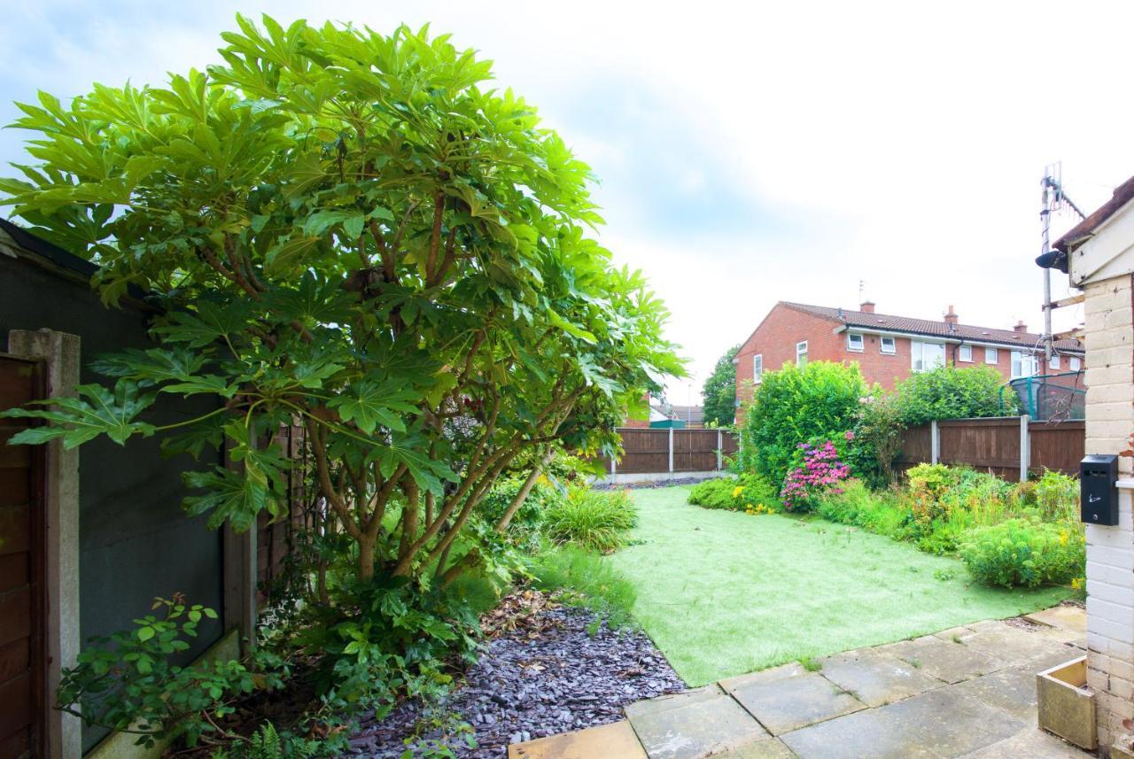 Gorgeous Manchester Home With Garden & Parking Экстерьер фото