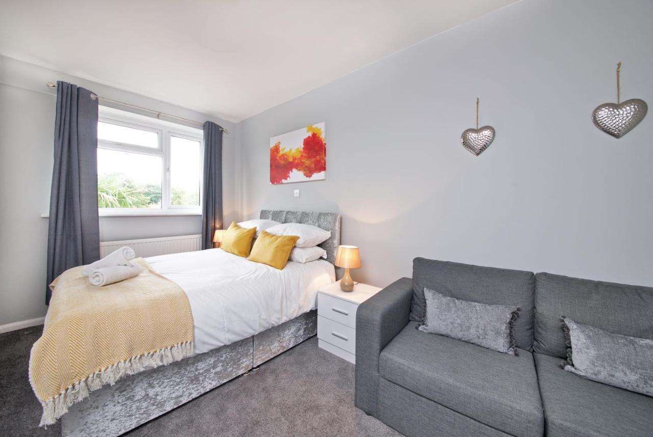 Gorgeous Manchester Home With Garden & Parking Экстерьер фото